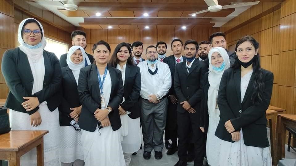Mock Trial Session of the Last Year Students of LL.B (Hon’s) of Department of Law and Justice